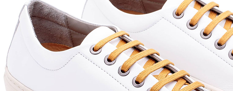 sapatilhas brancas